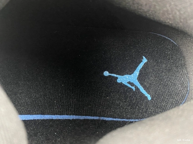 1st Kicks Shoes Jordan Blue DJ5982-041 University Air 13 0714